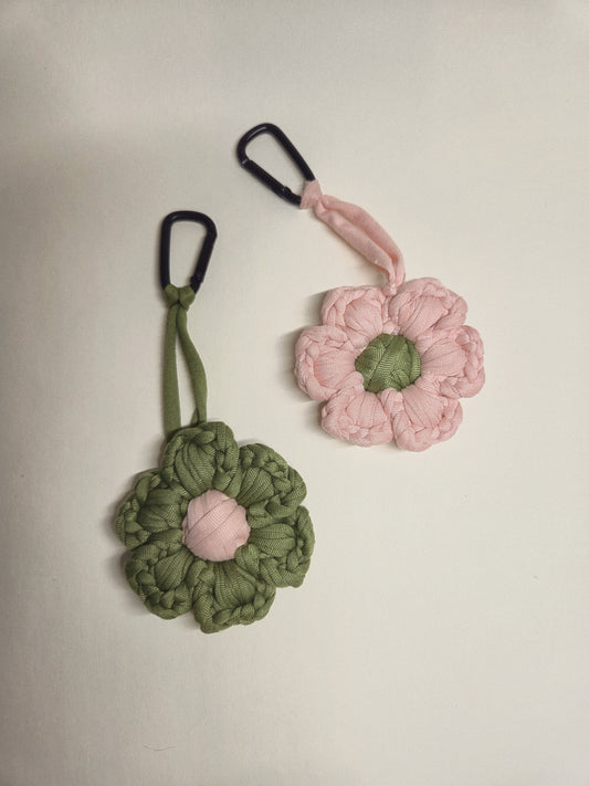 Crochet Flower Pendant - Rukami Studio
