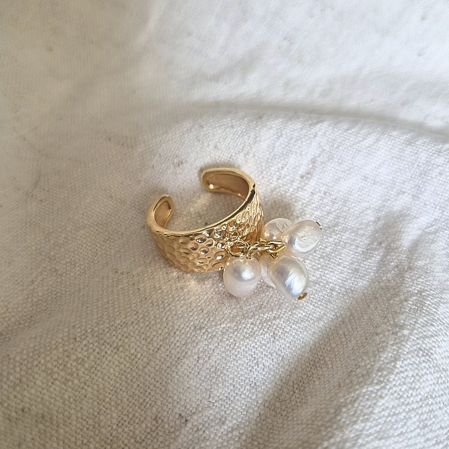 Adjustable Ring with Pearls - Rukami Studio