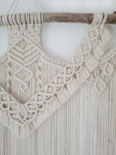 Load image into Gallery viewer, Macrame wall hanging &quot;Budapest&quot;
